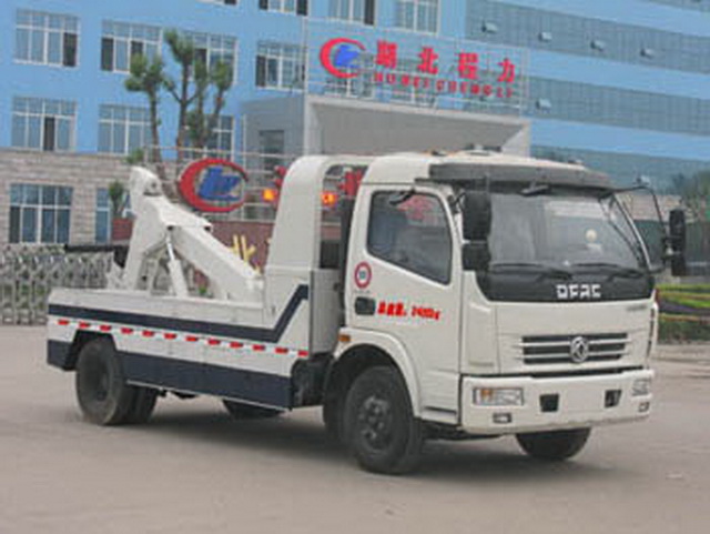 东风多利卡拖吊连体清障车